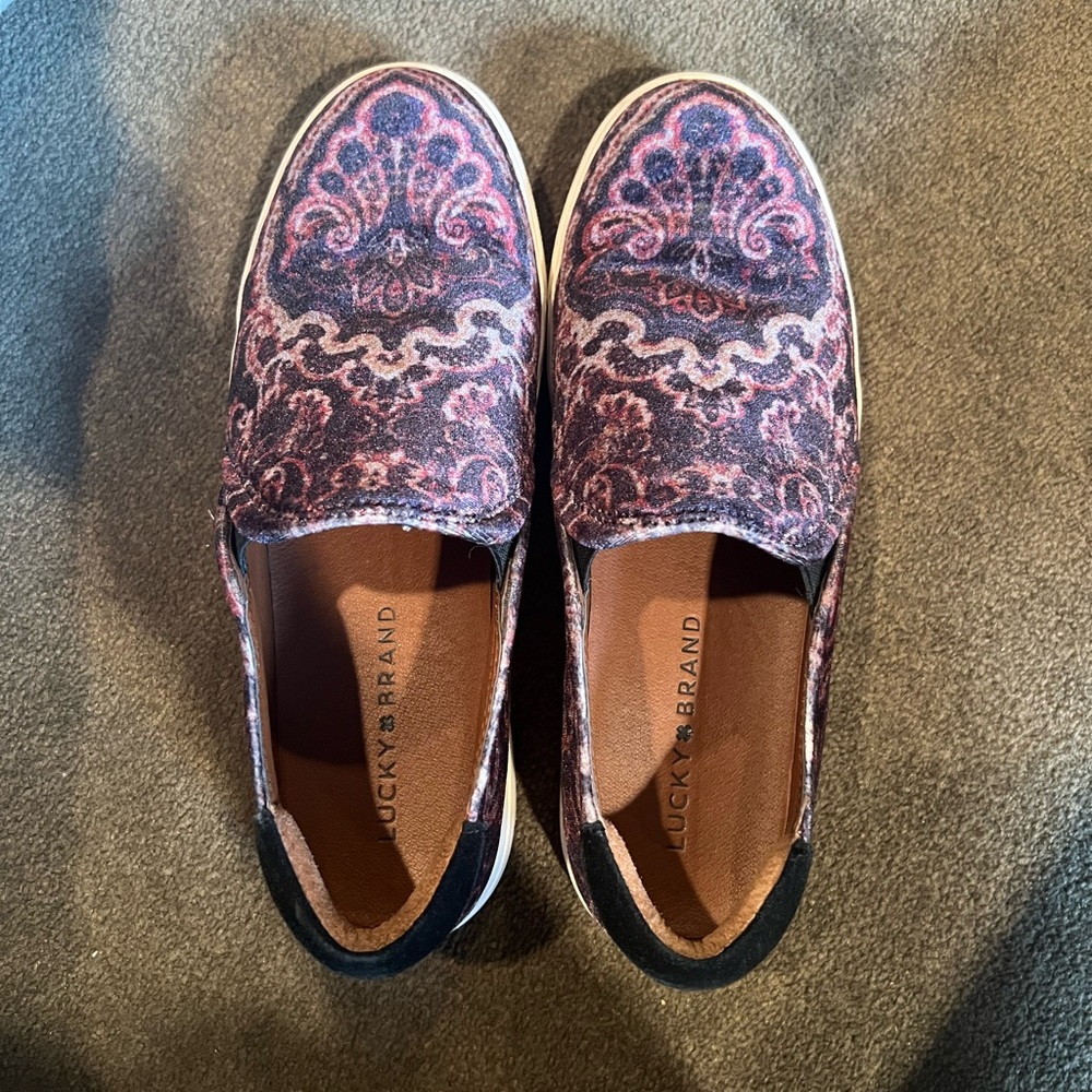 Barely worn lucky brand velvet sneakers